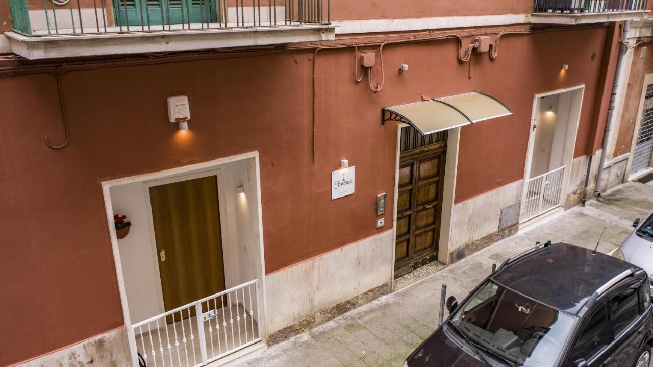 Dimora Fantasia Charme B&B Бари Экстерьер фото