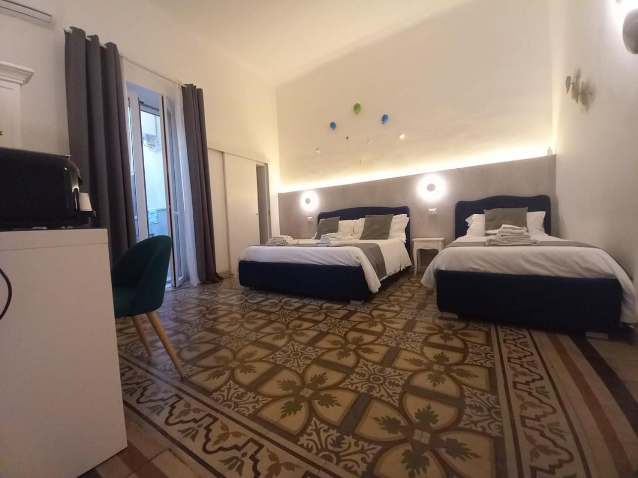 Dimora Fantasia Charme B&B Бари Экстерьер фото